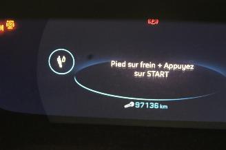Peugeot 2008  picture 13