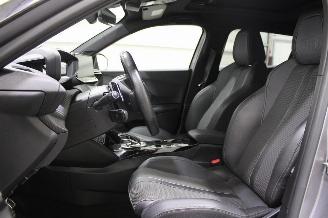 Peugeot 2008  picture 11