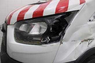 Ford Transit  picture 18
