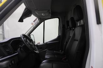 Ford Transit  picture 11