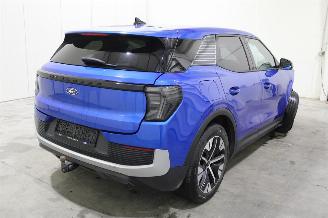 Ford Explorer  picture 3