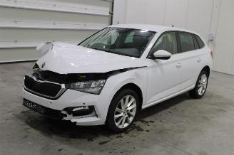 Salvage car Skoda Scala  2020/12
