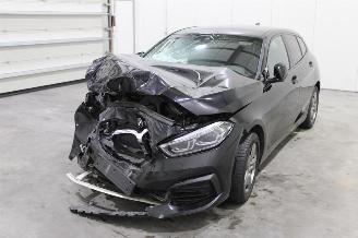 demontáž osobní automobily BMW 1-serie 116i 2023/4
