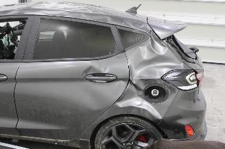Ford Fiesta  picture 7