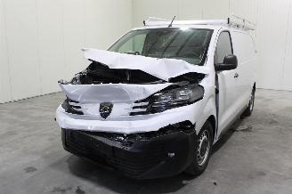 Vaurioauto  passenger cars Peugeot Expert  2026/5