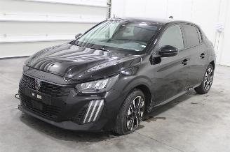 skadebil auto Peugeot 208  2025/3