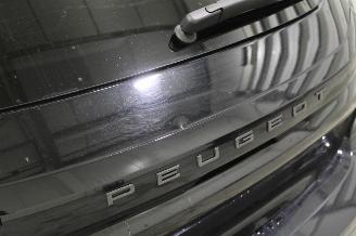 Peugeot 208  picture 23