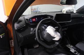 Peugeot e-2008  picture 9
