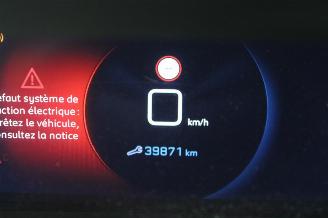 Peugeot e-2008  picture 12