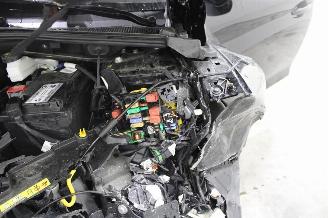 Peugeot 208  picture 21