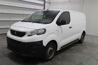 Vaurioauto  passenger cars Peugeot Expert  2020/5