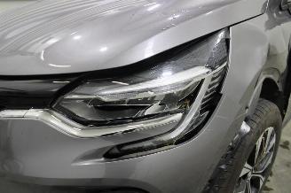 Renault Captur  picture 21
