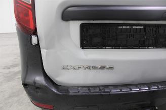 Renault Express  picture 6