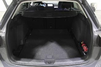 Volkswagen Golf  picture 19