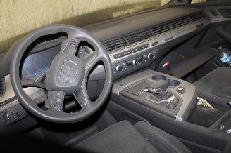 Audi Q7  picture 8