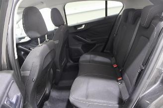 Ford Focus  picture 12