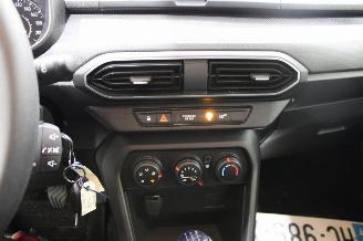 Dacia Sandero  picture 14