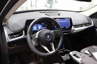 BMW iX1  picture 9