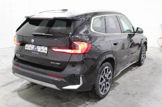 BMW iX1  picture 3