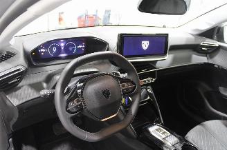 Peugeot 208  picture 10