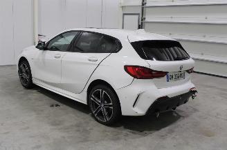BMW 1-serie 118 picture 4