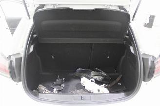 Peugeot 208  picture 23