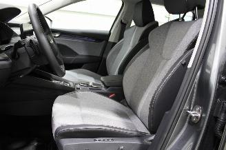 Skoda Octavia  picture 10