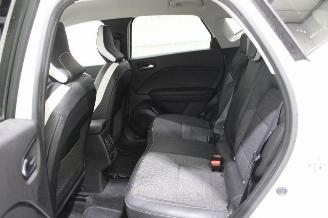 Renault Captur  picture 11