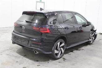 Volkswagen Golf  picture 3