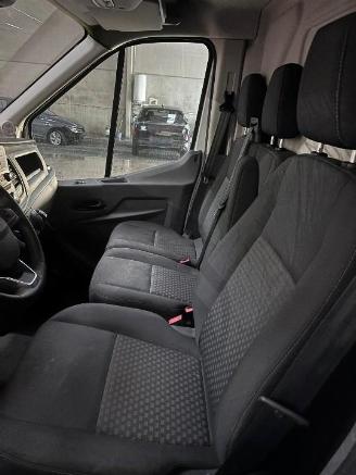 Ford Transit  picture 11