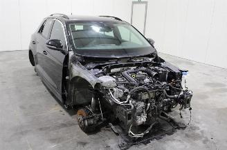 Volkswagen T-Roc  picture 3