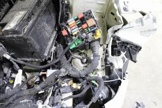 Peugeot 208  picture 18