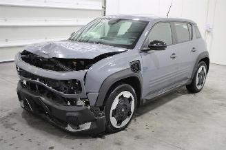 skadebil auto Renault Rodeo R 4 2025/10