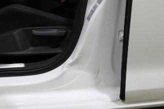 Volkswagen Golf  picture 21