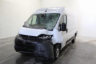 damaged passenger cars Peugeot Boxer  2025/2