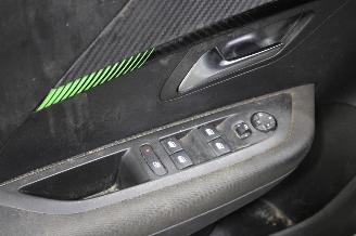Peugeot 208  picture 24