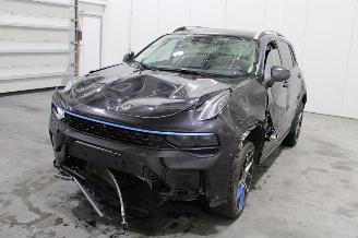 Voiture accidenté Lynk & Co 01  2023/4