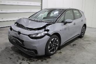 uszkodzony samochody osobowe Volkswagen ID.3  2022/8