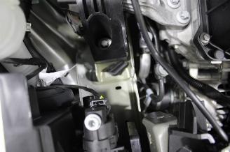 Peugeot 208  picture 19