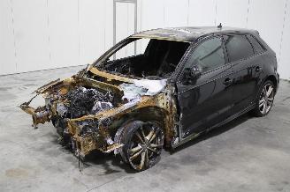 Vrakbiler auto Audi A1  2020/2