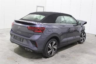 Volkswagen T-Roc  picture 3