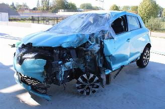 disassembly passenger cars Renault Zoé ZOE 2023/12