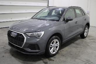 Schadeauto Audi Q3  2020/7