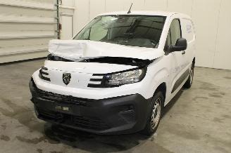 krockskadad bil auto Peugeot Partner  2024/10