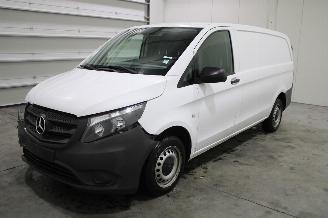 Vaurioauto  passenger cars Mercedes Vito  2022/3