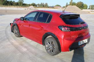 Peugeot 208  picture 3