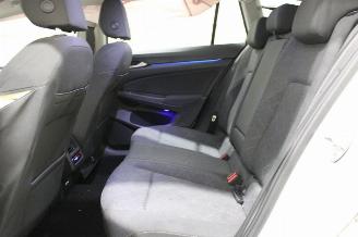 Volkswagen Golf  picture 11