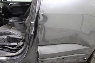 Audi Q3  picture 23