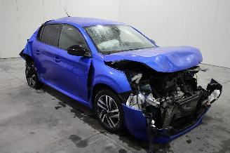Peugeot 208  picture 3