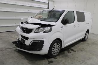 damaged passenger cars Peugeot Expert  2023/8